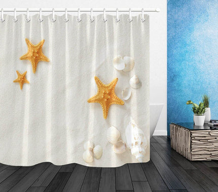 Duschdraperi med vita snäckor sjöstjärnor
