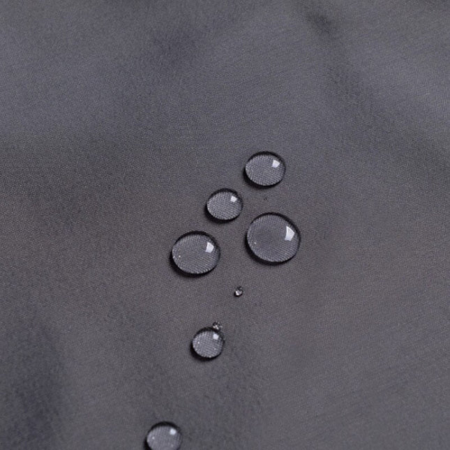 Enfärgat mörkgrått duschdraperi