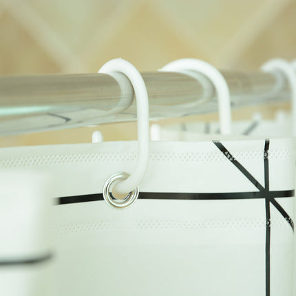 Exklusivt duschdraperi med geometriskt mönster