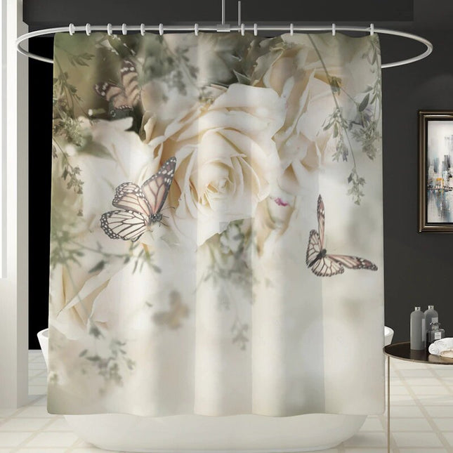 Romantiskt duschdraperi med fjärilar och blommor