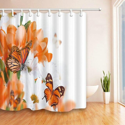 Duschdraperi med orangea fjärilar blommor