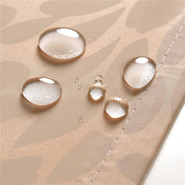 Ogenomskinligt duschdraperi i textil för badrum