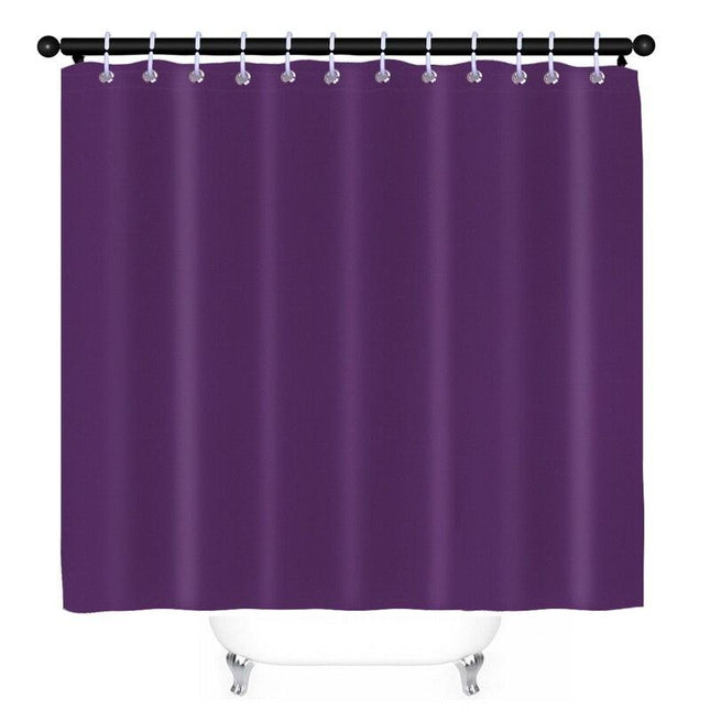 Enfärgat duschdraperi i lila tyg