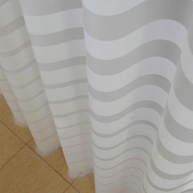 Modernt randigt duschdraperi i textil