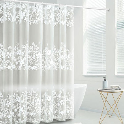 Halvtransparent duschdraperi med vita blommor